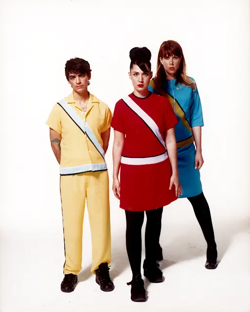 Le Tigre - TKO